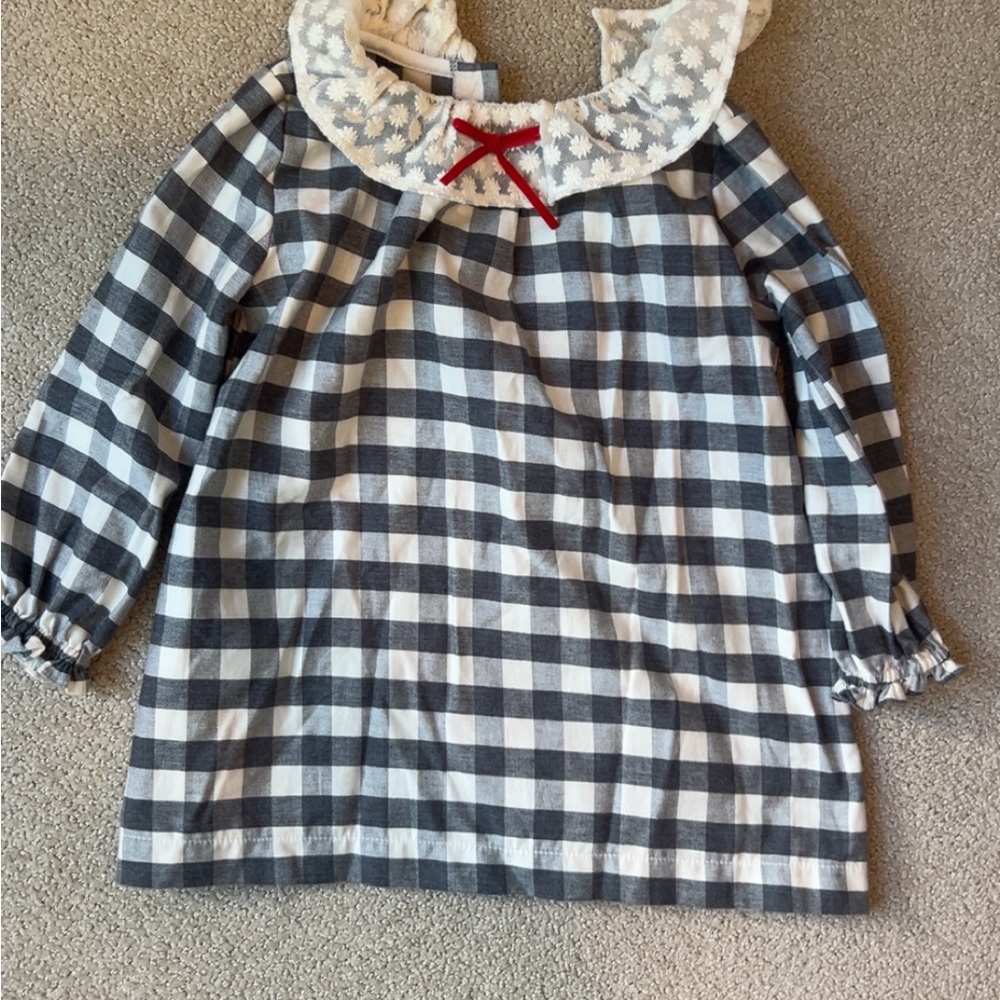 bella bliss Black and White Checkered Blouse with Lace Collar